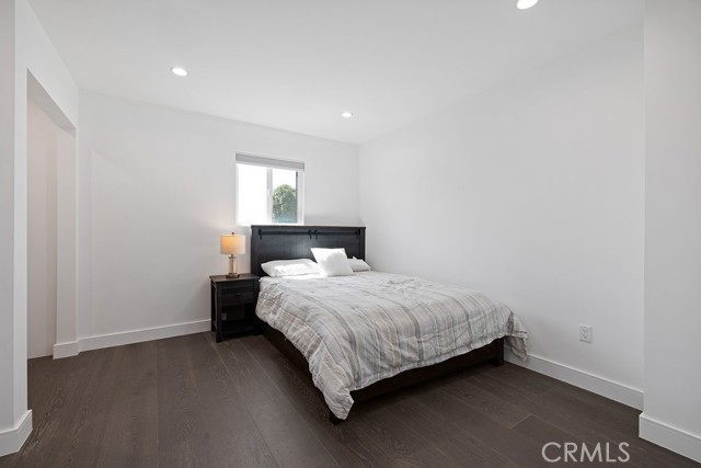 11245 Greenlawn Avenue, Culver City, California 90230, 5 Bedrooms Bedrooms, ,3 BathroomsBathrooms,Residential Lease,For Rent,11245 Greenlawn Avenue,CRSR25156538