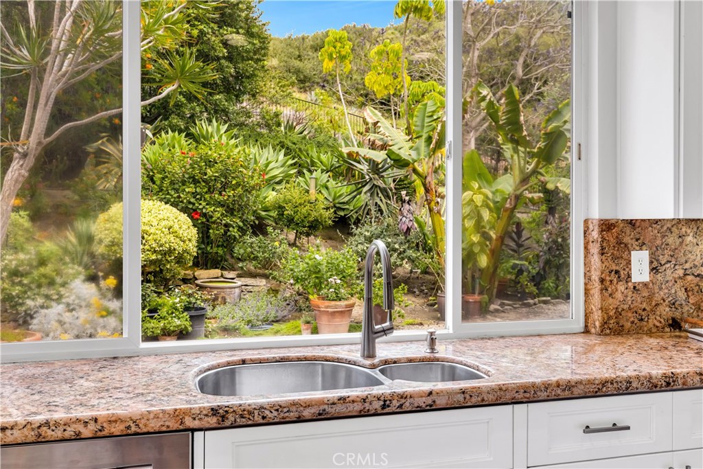 MLS #OC25095542 img 14