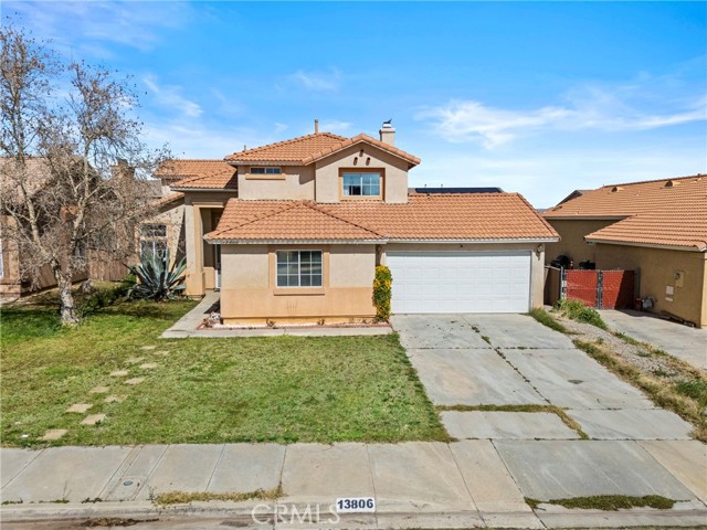 Detail Gallery Image 2 of 69 For 13806 Salado, Victorville,  CA 92392 - 4 Beds | 3 Baths