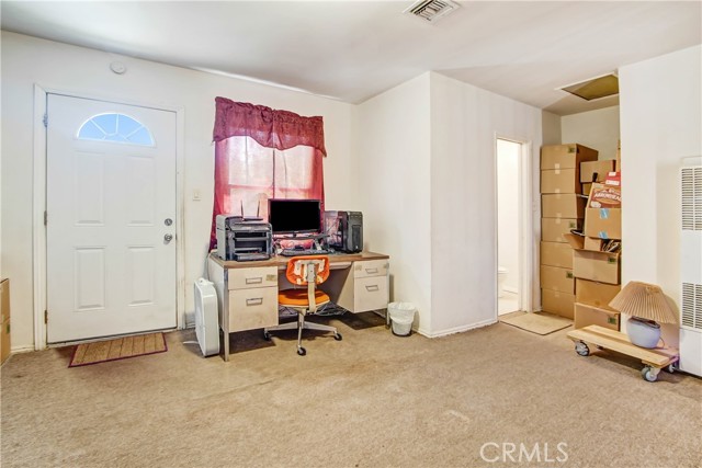 Detail Gallery Image 12 of 15 For 18003 Saticoy St, Reseda,  CA 91335 - 3 Beds | 2 Baths