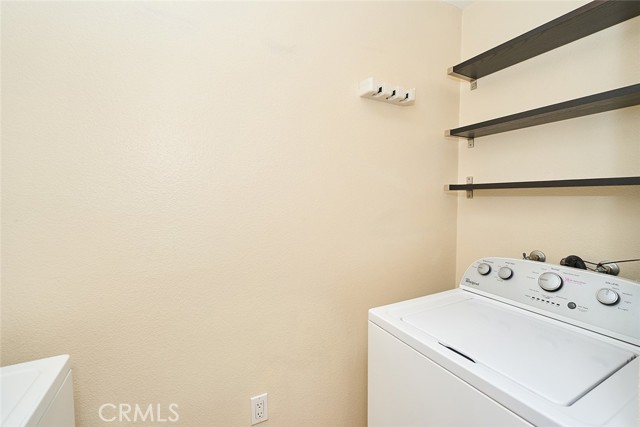 2312 Scholarship, Irvine CA: https://media.crmls.org/medias/4fbc14d4-5774-48a5-8ee1-75c4afb2644f.jpg
