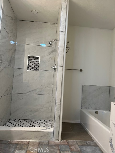 Detail Gallery Image 8 of 17 For 13915 Spring Valley Pkwy, Victorville,  CA 92395 - 3 Beds | 2 Baths