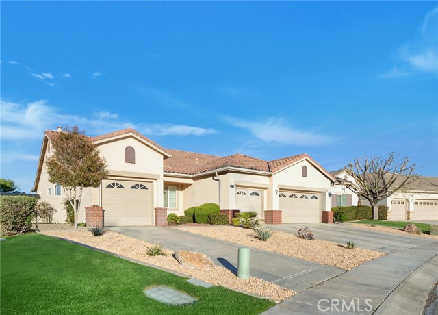 Detail Gallery Image 7 of 27 For 11002 Dandelion Ln, Apple Valley,  CA 92308 - 3 Beds | 2 Baths