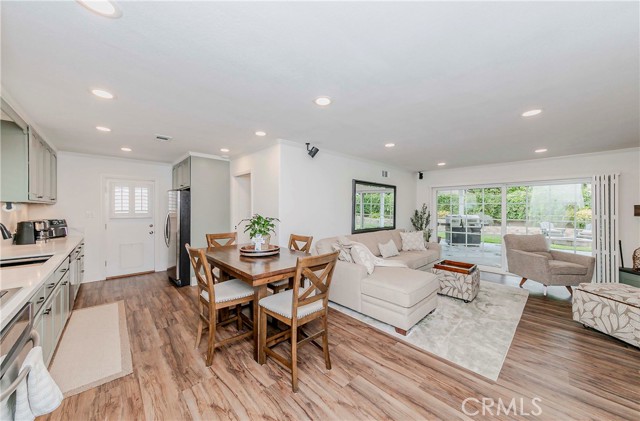 10252 Lorraine Lane, Cypress CA: https://media.crmls.org/medias/4fbd8bf8-cea8-486a-9d88-106bef30d657.jpg