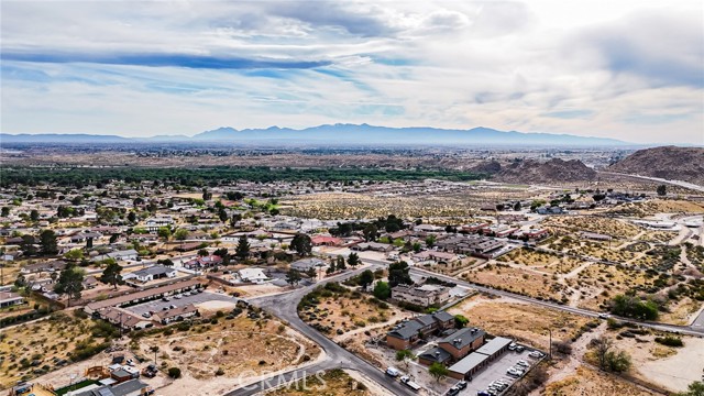 Detail Gallery Image 7 of 30 For 15750 Olalee Rd, Apple Valley,  CA 92307 - – Beds | – Baths