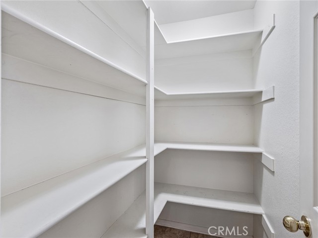 Detail Gallery Image 10 of 26 For 13477 Lakeside, Victorville,  CA 92395 - 3 Beds | 2 Baths