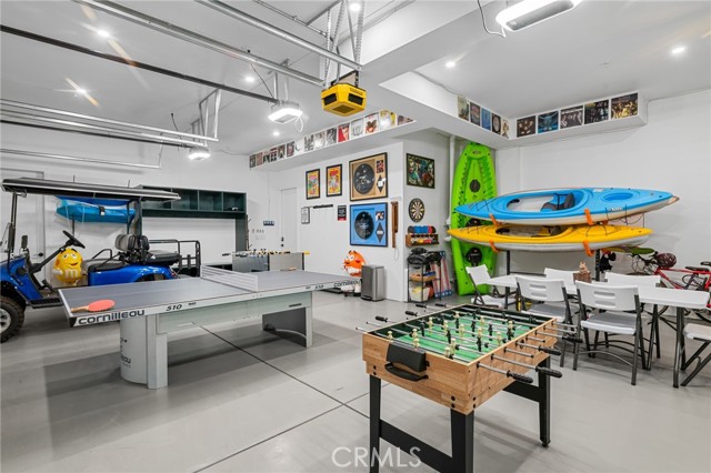 807 Cameron Drive, Big Bear Lake, CA 92315