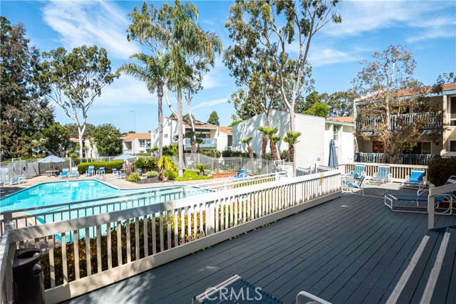 611 Prospect Avenue, Redondo Beach, California 90277, 2 Bedrooms Bedrooms, ,2 BathroomsBathrooms,Residential,Sold,Prospect,SB22076487