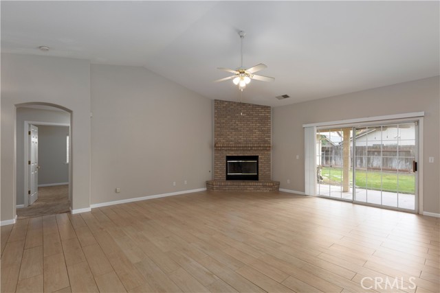 Detail Gallery Image 6 of 35 For 1276 Panorama Point Ct, Merced,  CA 95340 - 4 Beds | 3 Baths