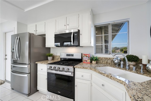 Detail Gallery Image 22 of 50 For 8496 East Meadowridge Street, Anaheim Hills,  CA 92808 - 4 Beds | 2 Baths