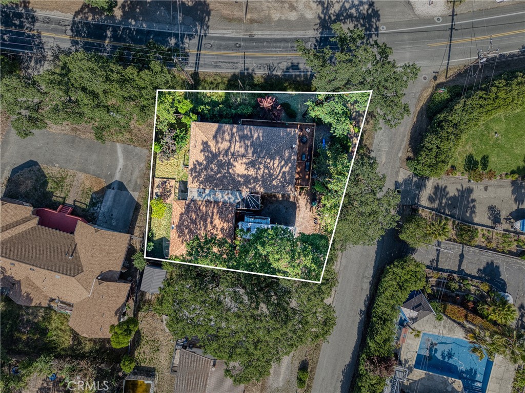 https://media.crmls.org/medias/4fc0a92b-b92b-472c-8966-04209ac4af94.jpg?preset=X-Large