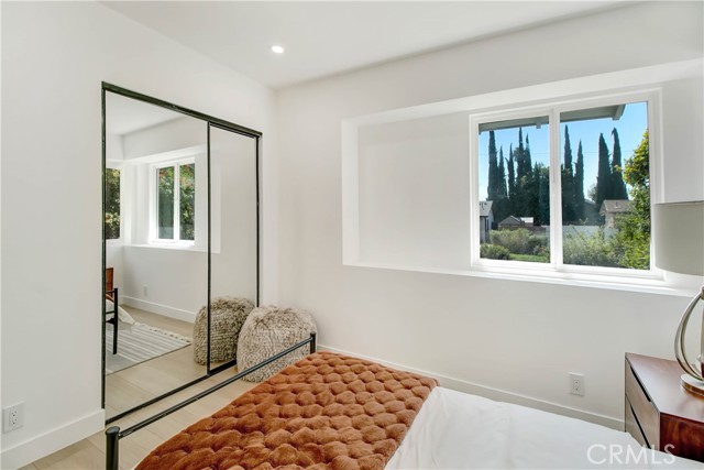 Detail Gallery Image 17 of 24 For 18715 Gledhill St, Northridge,  CA 91324 - 3 Beds | 2 Baths