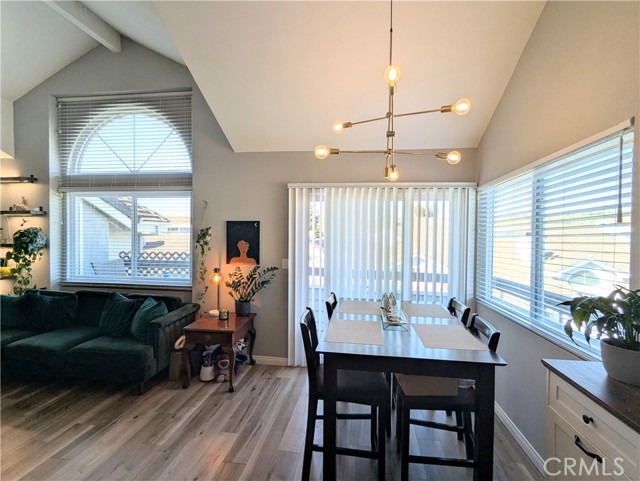 Detail Gallery Image 13 of 37 For 26857 Claudette #134,  Canyon Country,  CA 91351 - 2 Beds | 2 Baths