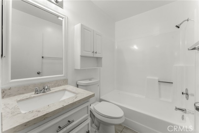 Detail Gallery Image 16 of 24 For 403 W 7th St #112,  Long Beach,  CA 90813 - 2 Beds | 2 Baths