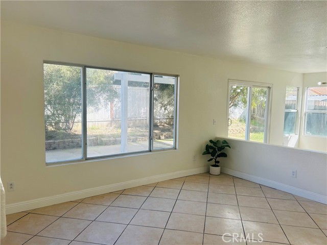 Detail Gallery Image 5 of 22 For 25754 Palo Cedro Dr, Moreno Valley,  CA 92551 - 4 Beds | 3 Baths