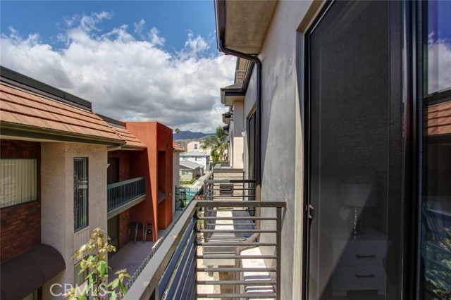 Detail Gallery Image 20 of 27 For 330 Salem #301,  Glendale,  CA 91203 - 2 Beds | 2/1 Baths