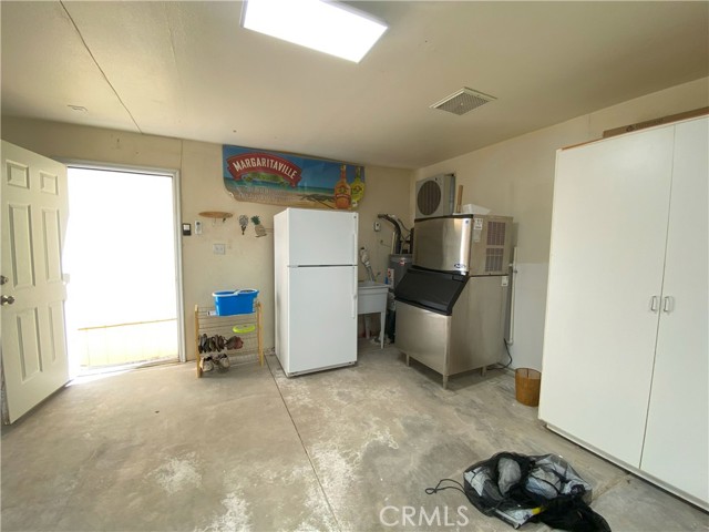 Detail Gallery Image 26 of 32 For 2 #60 Old Mobile Home Park Havasu Lake, Ca, Needles,  CA 92363 - 3 Beds | 2 Baths