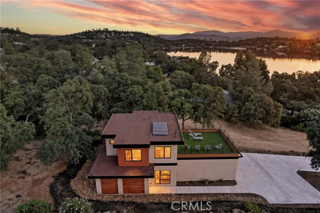 Detail Gallery Image 2 of 35 For 17234 Brookfield Rd, Hidden Valley Lake,  CA 95467 - 3 Beds | 2/1 Baths