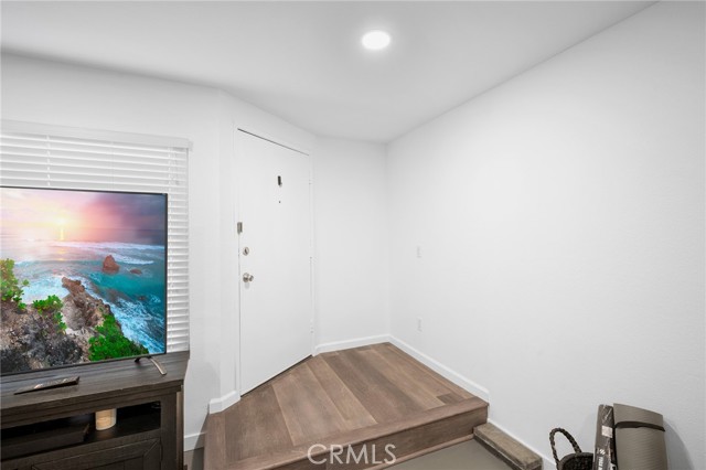 Detail Gallery Image 4 of 32 For 3827 W Avenue 41, Los Angeles,  CA 90065 - 3 Beds | 2/1 Baths