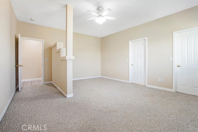 6940 Oak Vista Lane, Oak Hills CA: https://media.crmls.org/medias/4fc4ac57-382f-4ed9-9803-5753effb3cd6.jpg