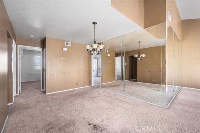 Detail Gallery Image 11 of 55 For 3605 E Anaheim #407,  Long Beach,  CA 90804 - 3 Beds | 2 Baths