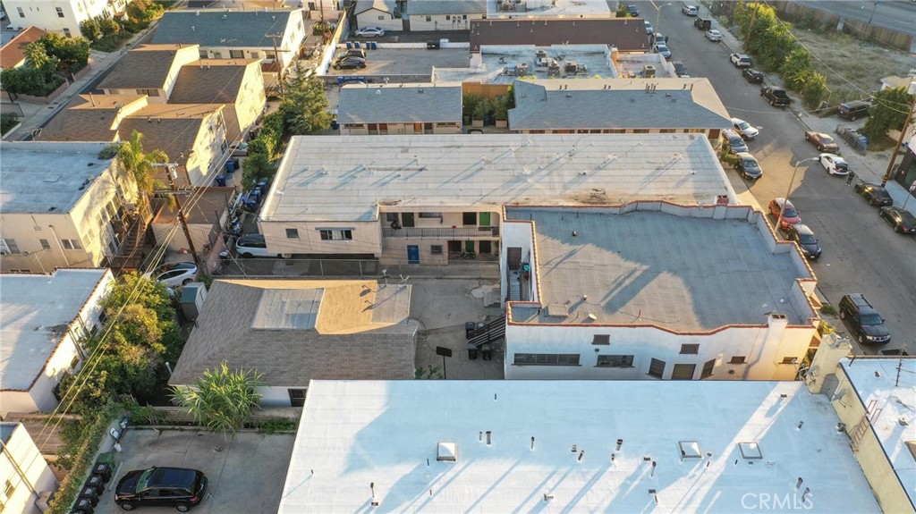 MLS #OC25066490 img 2