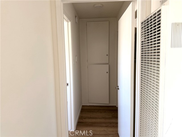 Detail Gallery Image 5 of 14 For 18657 Collins St #20,  Tarzana,  CA 91356 - 1 Beds | 1 Baths