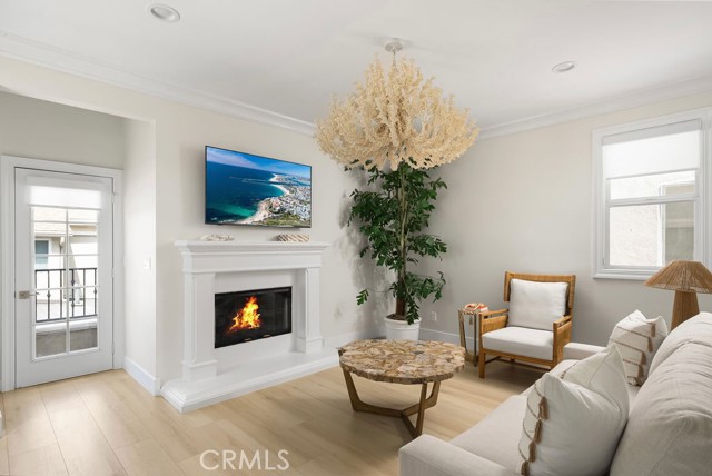 Detail Gallery Image 16 of 45 For 410 Acacia Ave #1/2,  Corona Del Mar,  CA 92657 - 3 Beds | 3 Baths
