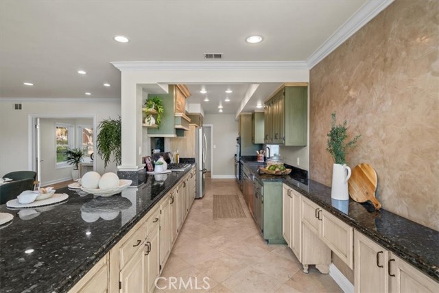 Detail Gallery Image 10 of 60 For 54 Ranchview Rd, Rolling Hills Estates,  CA 90274 - 4 Beds | 3 Baths