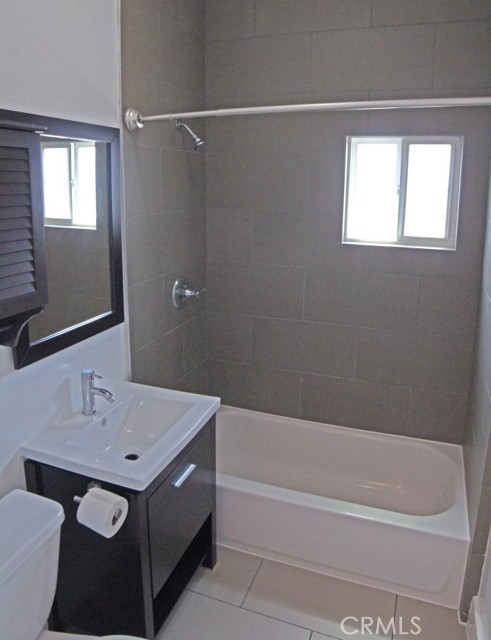 Detail Gallery Image 14 of 16 For 3111 Kenwood Ave, Los Angeles,  CA 90007 - 1 Beds | 1 Baths