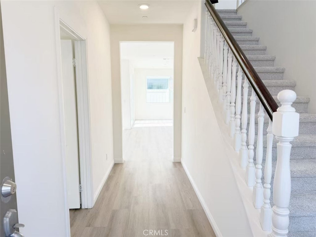 MLS #OC25094836 img 2