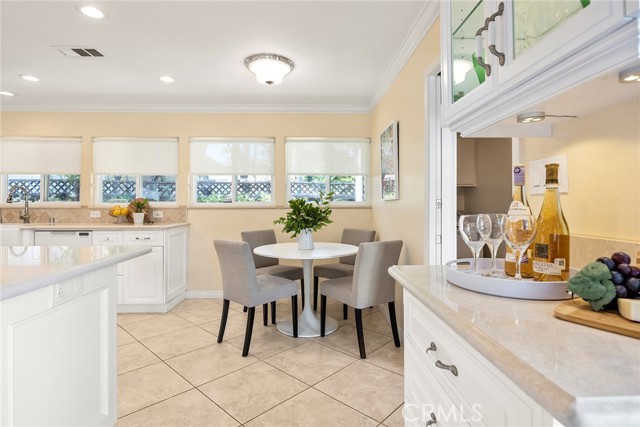 1016 N Highland Avenue, Fullerton CA: https://media.crmls.org/medias/4fc6b94b-2716-4b94-87b0-9ce51f924f90.jpg