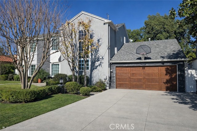 Detail Gallery Image 2 of 44 For 11165 Valley Spring, Studio City,  CA 91602 - 5 Beds | 5/1 Baths