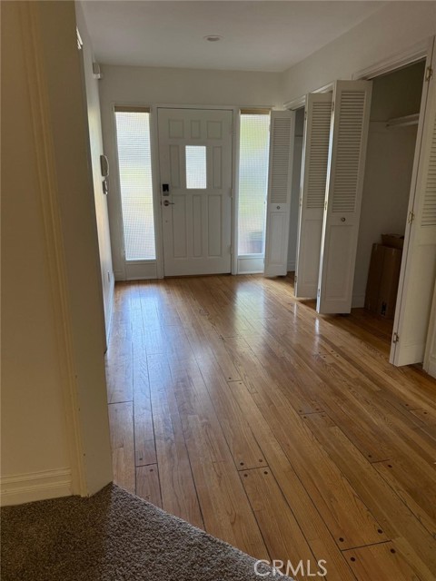 5403 Oakdale Avenue, Woodland Hills CA: https://media.crmls.org/medias/4fc73b18-dfe0-40ed-9f68-c3ab4cfb4fae.jpg