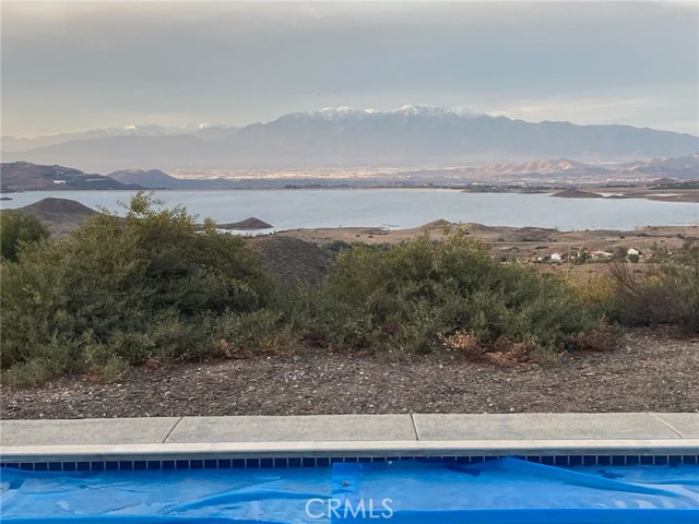 21475 Ridgedale Drive, Lake Mathews CA: https://media.crmls.org/medias/4fc8302f-8fe2-415c-a1f4-1da8ab533445.jpg