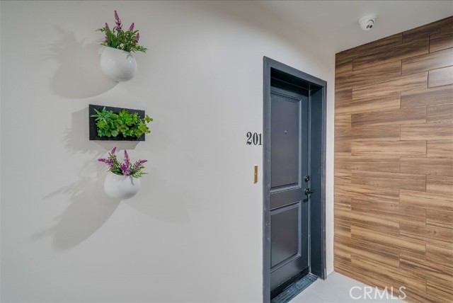 7018 Alabama Avenue, Canoga Park CA: https://media.crmls.org/medias/4fc87c6d-acd4-4e37-bd92-66471dba7fde.jpg