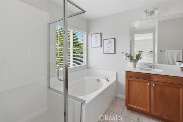 Detail Gallery Image 23 of 43 For 19345 Laroda Ln, Saugus,  CA 91350 - 3 Beds | 2/1 Baths