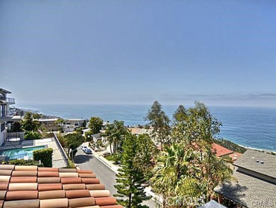 Detail Gallery Image 19 of 26 For 621 Loretta Dr, Laguna Beach,  CA 92651 - 5 Beds | 4/1 Baths