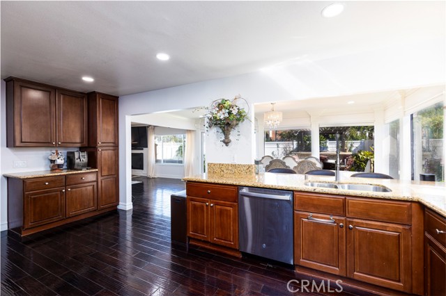 24652 Caverna, Mission Viejo CA: https://media.crmls.org/medias/4fc971f6-3242-46f5-8c74-04728c31a53b.jpg