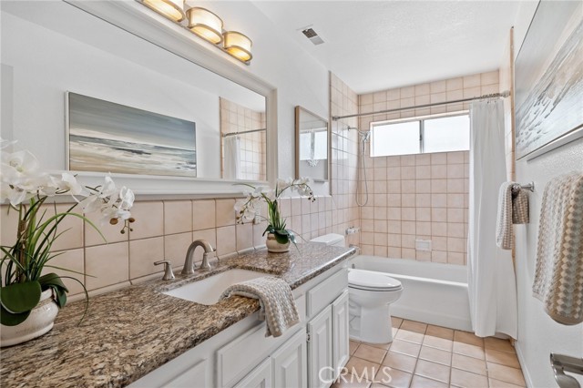 Full bath - upstairs