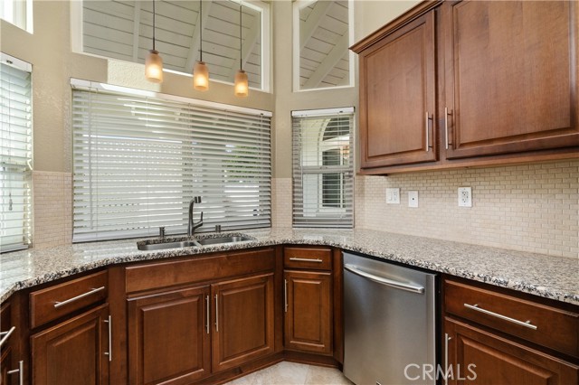 Detail Gallery Image 13 of 36 For 30396 Danube Ct, Temecula,  CA 92591 - 4 Beds | 2 Baths