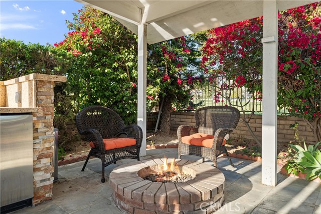 Detail Gallery Image 51 of 63 For 8690 Los Coyotes Dr, Buena Park,  CA 90621 - 6 Beds | 4/1 Baths