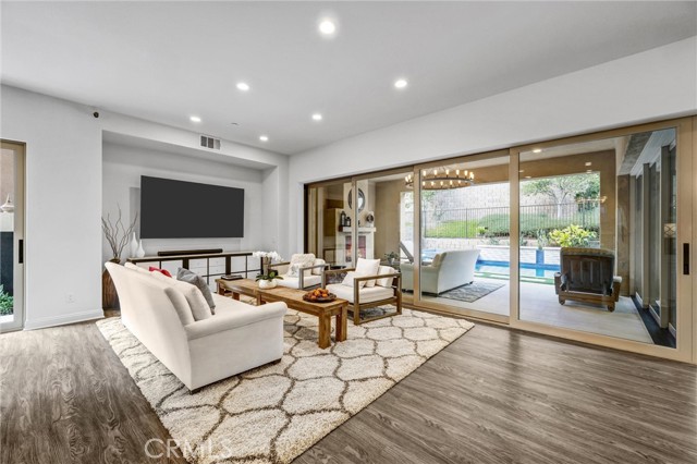 Image 7 of 46 For 5577 Heritage Oak