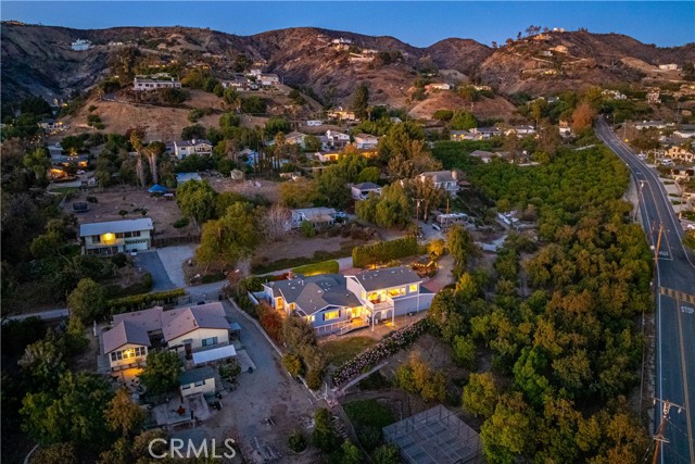 2102 Buena Vista Drive, Camarillo CA: https://media.crmls.org/medias/4fce2d77-69bb-4a08-8f9b-be292f695a6e.jpg