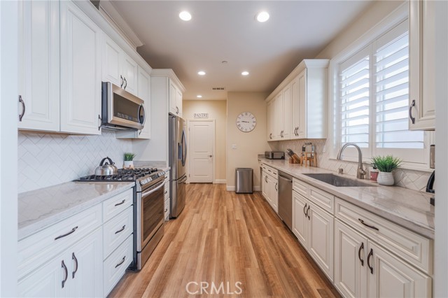 Detail Gallery Image 6 of 25 For 14944 Texaco, Paramount,  CA 90723 - 3 Beds | 2/1 Baths