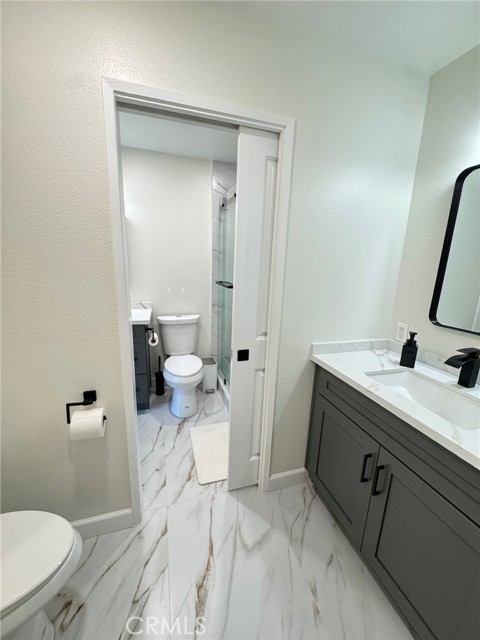 Detail Gallery Image 10 of 29 For 11311 Tampa #4,  Porter Ranch,  CA 91326 - 3 Beds | 1/2 Baths