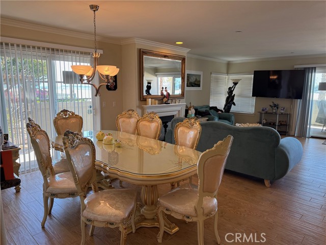 Detail Gallery Image 3 of 23 For 1000 E Ocean Bld #101,  Long Beach,  CA 90802 - 3 Beds | 2 Baths