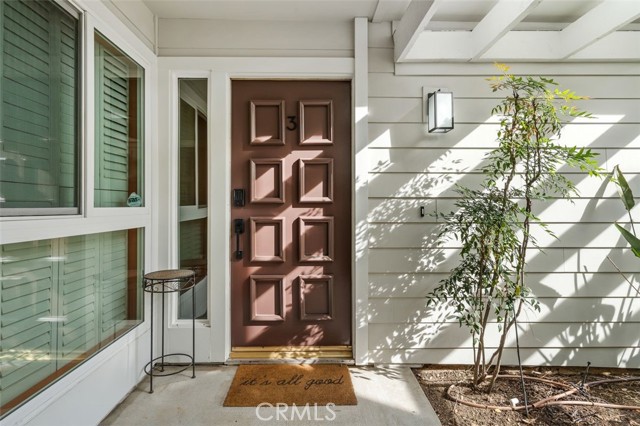 Detail Gallery Image 4 of 33 For 10056 Melinda Way #3,  Northridge,  CA 91325 - 2 Beds | 2/1 Baths