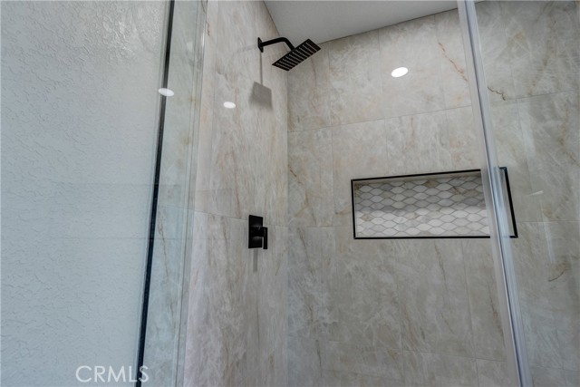 Detail Gallery Image 37 of 62 For 6572 Merced, Oak Hills,  CA 92344 - 4 Beds | 3 Baths