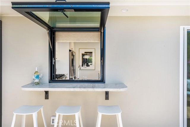 2134 Orange Avenue, Costa Mesa CA: https://media.crmls.org/medias/4fd14f14-0fd7-40f7-bbbd-e977fb62b076.jpg